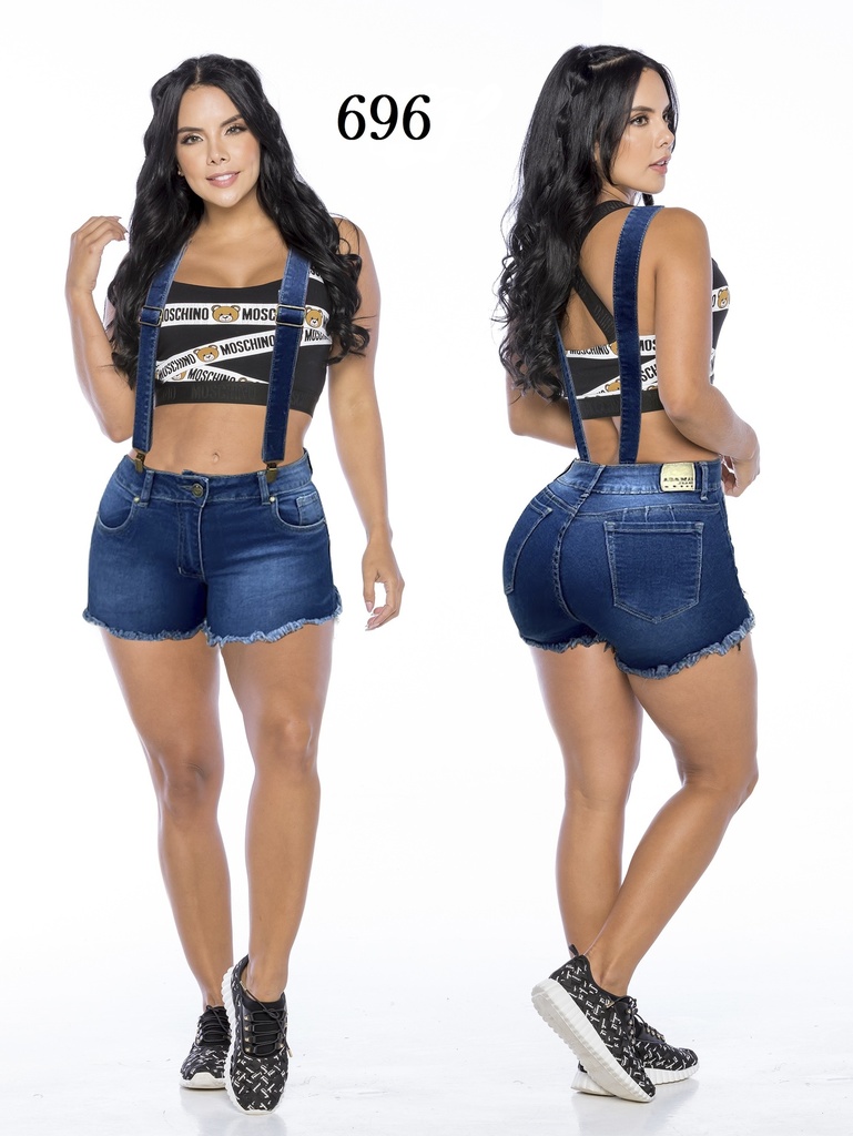 Short con Tirantes