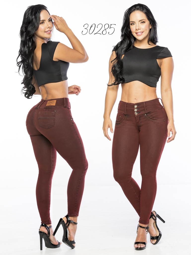 [25330285TE01] Jeans Levantacola Colombiano