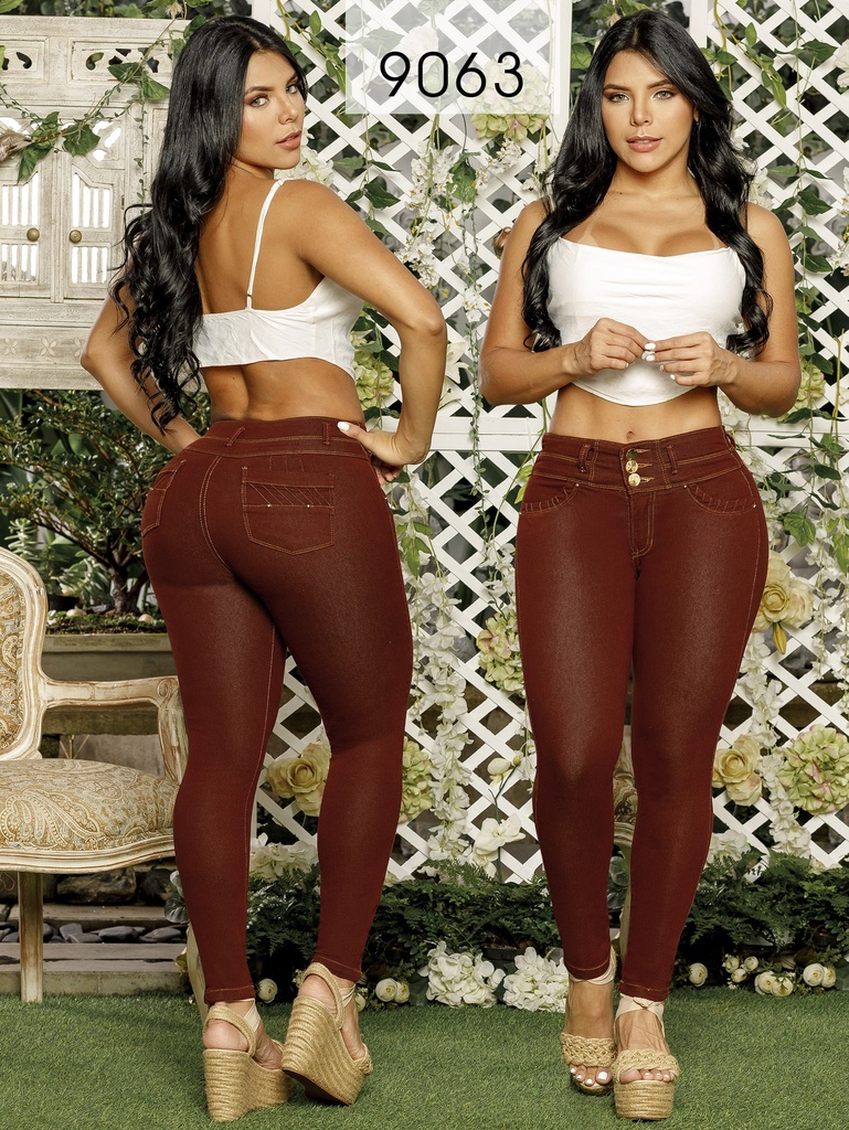 Jeans Levantacola Colombiano